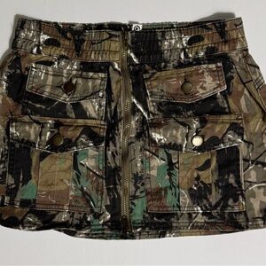 Trendy Camouflage Mini Skirt with Pockets